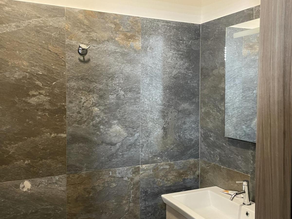 Poste Regie - Milan Guest House Екстер'єр фото